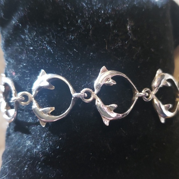 Vintage Silver Dolphin Bracelet - Picture 3 of 5